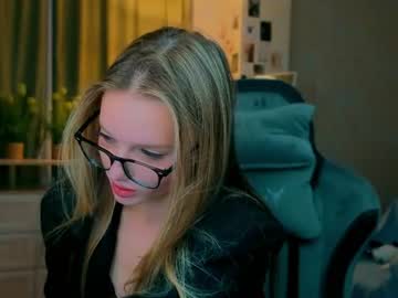 evamoonis — cam show live