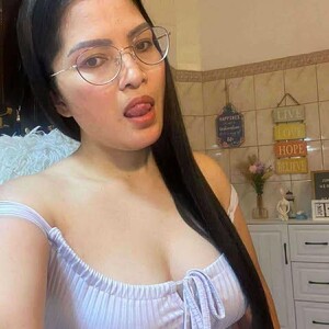 RedHOTPinay01 — cam show live
