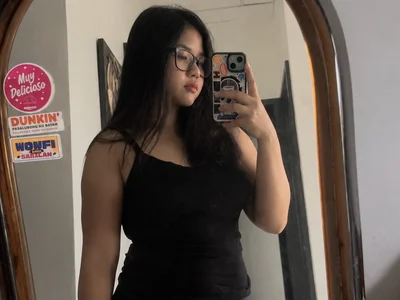 Shaaakkiiirrraaa — cam show live